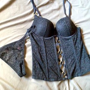 BRAND NEW: Black lace corset set!